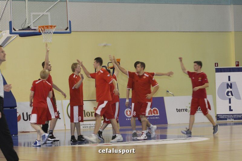 110915 sport 381_tn.jpg